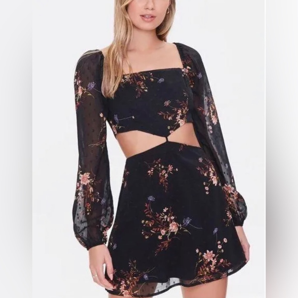 Forever 21 Waist Cut Out Woven Mini Dress NWT Medium